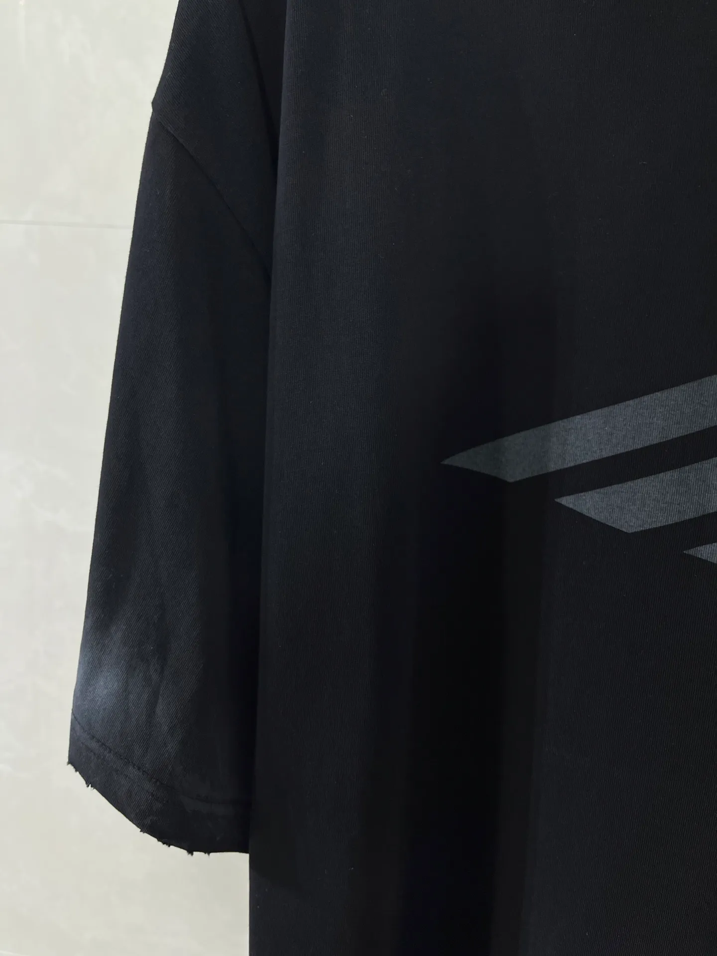 】P115💰 -BALENCIAGA-3B T 300 . 。 3B stencil ， ， Retro ， 、 、Breathable ， ， ， ， Breathable ， 。 ， ， 。 ， ， 。 ， ， ; 、 、 。 ， ， 。 ， Retro os Same Style ：Black Size：XS-L 8963